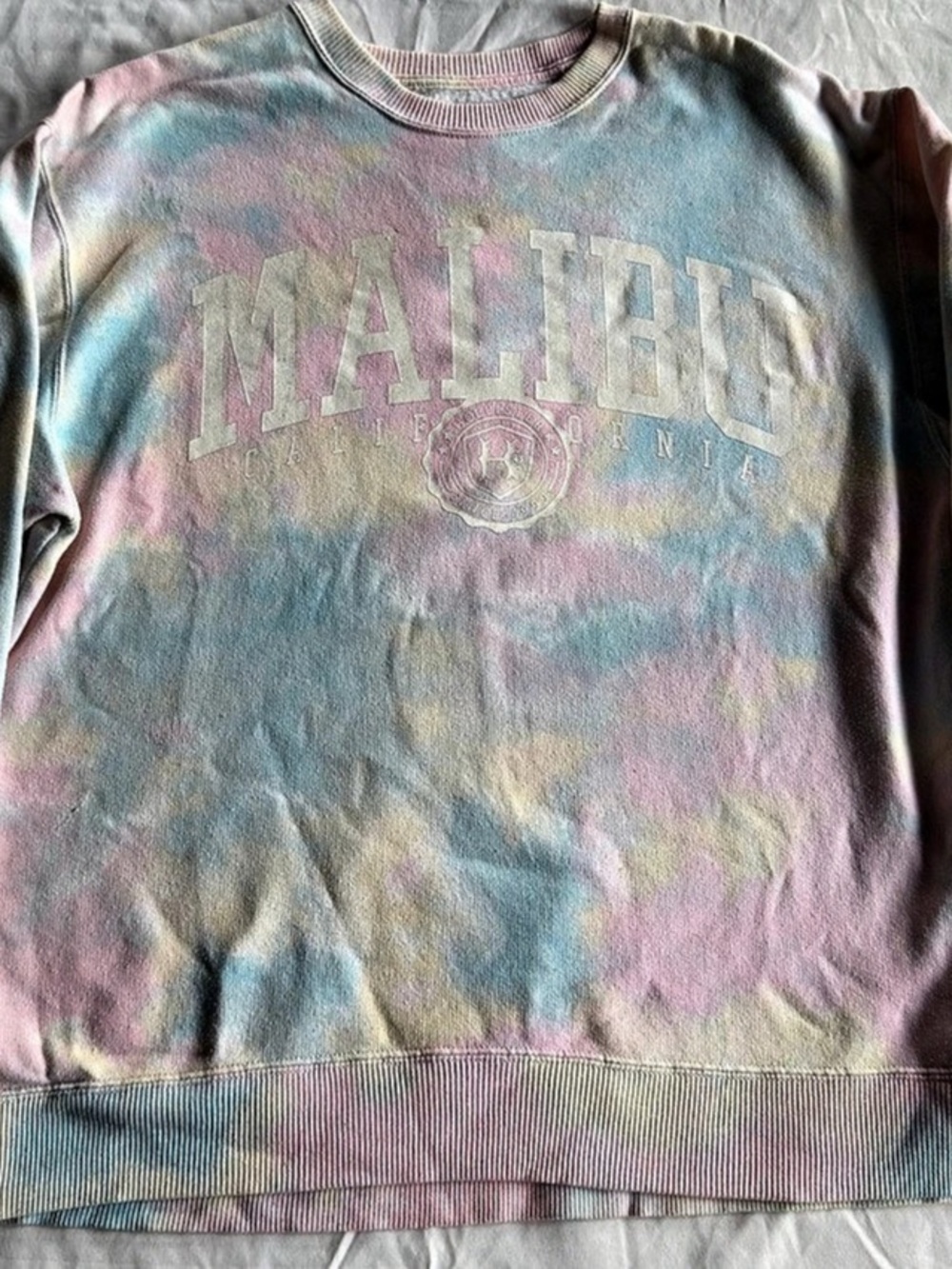 Hollister Tie-Dye Crewneck Oversized Sweatshirt in Blue & Pink Size XS